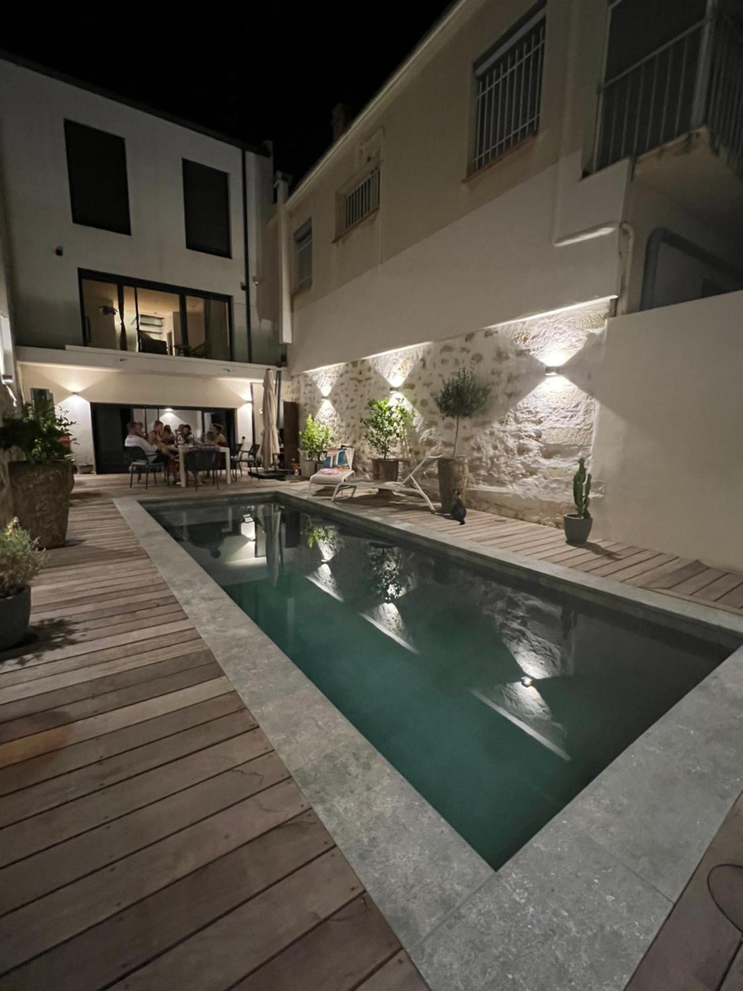 Chambre Dans Maison De Ville Avec Piscine Et Garage En Centre Ville Montpellier Bagian luar foto